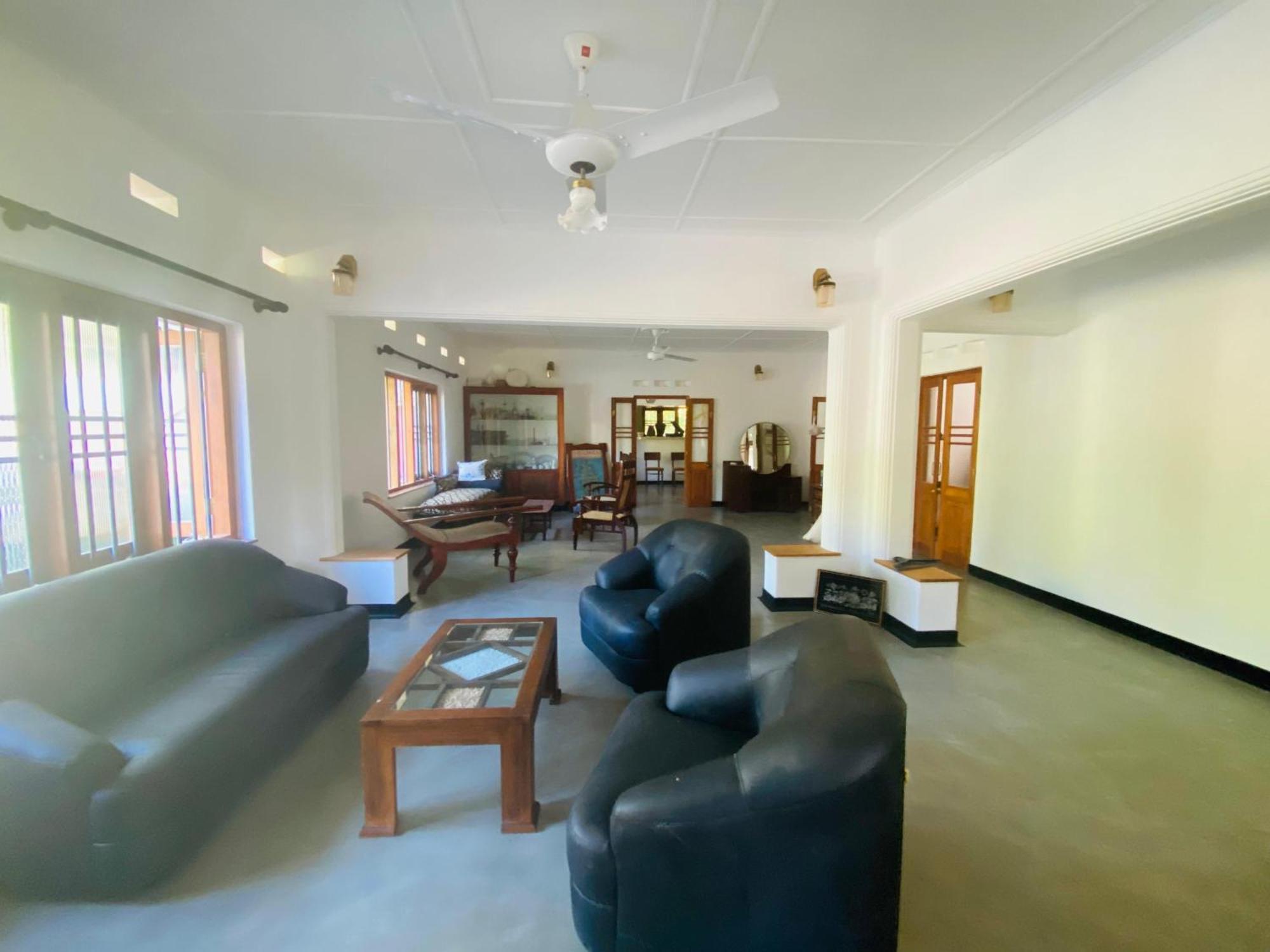 Happy Valley Residence Unawatuna Galle Exteriör bild