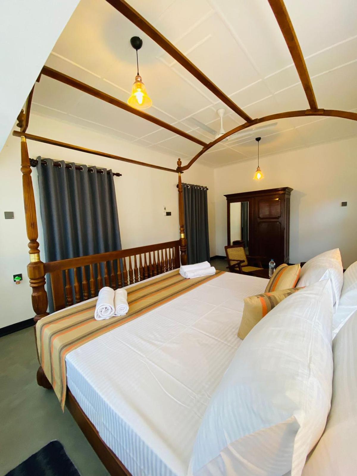 Happy Valley Residence Unawatuna Galle Exteriör bild